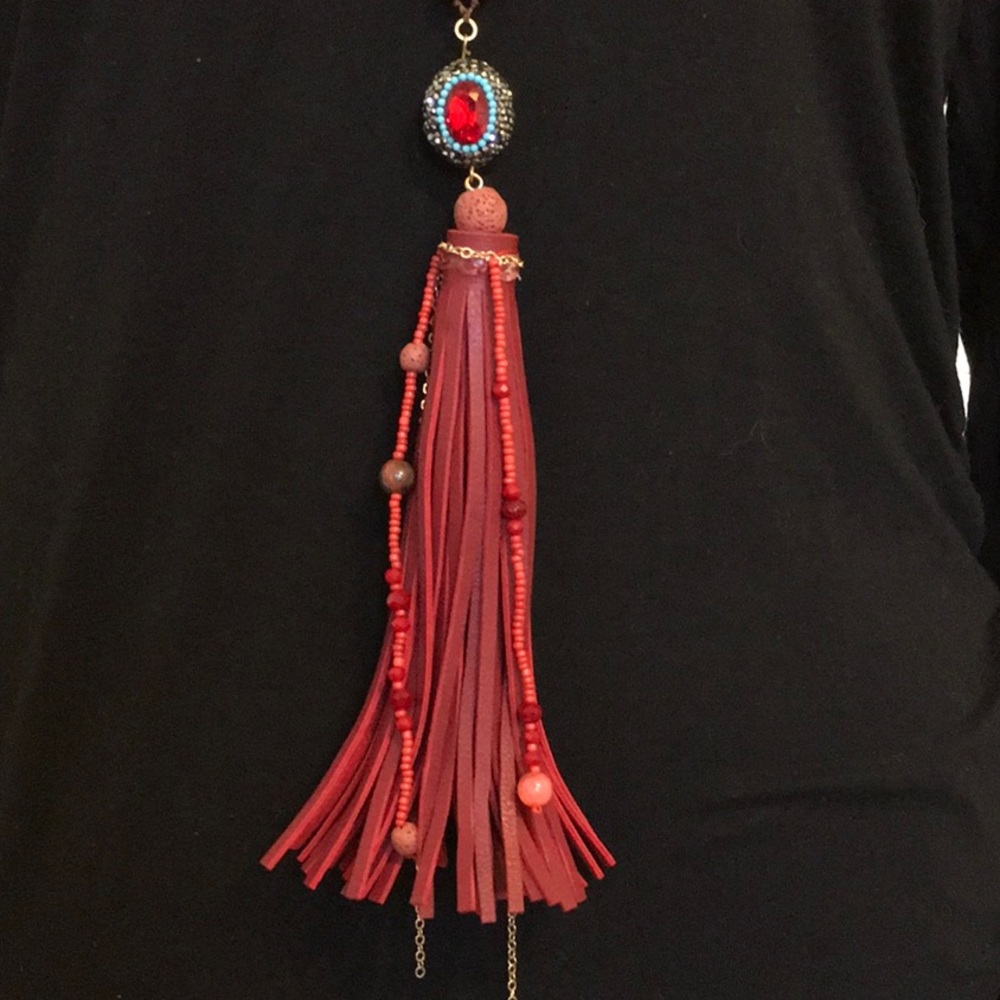 Beautiful Ole Brand Lariat Necklace & Earring Set - Picture 3 of 8